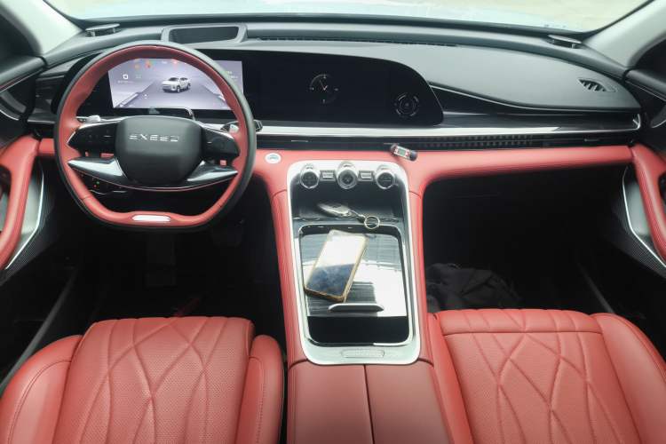 Used EXEED Stellar 2023 400T Two-Wheel Drive Comfort Edition