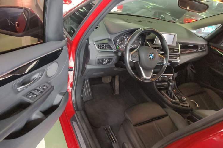 Used BMW 2 Series Active Tourer 2016 218i Sports Design Package