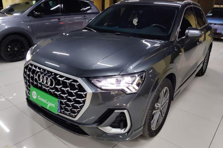 Used Audi Q3 2024 40 TFSI Fashion Dynamic Model