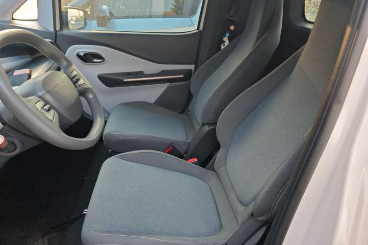 Used Baojun E200 2019 250KM Smart Drive Edition
