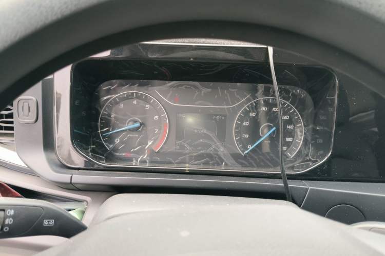 Used Ford Transit 2023 2.0T Gasoline Manual Multifunction Commercial Vehicle Short Wheelbase Low Roof 5/6 Seats