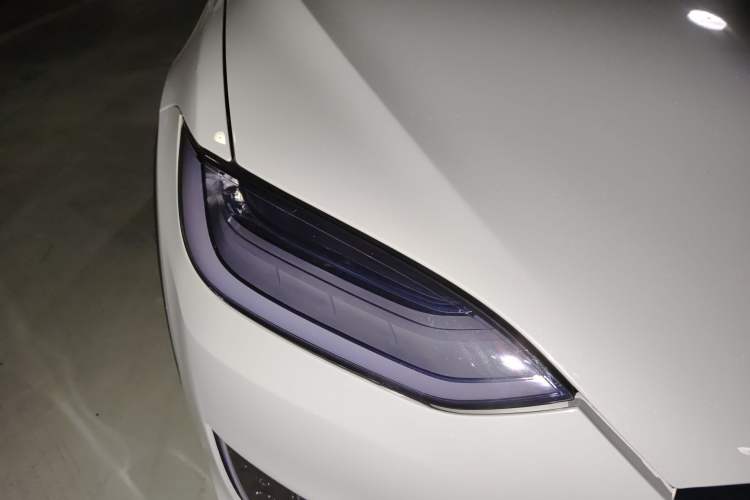 Used Tesla Model X 2019 Long-Range Version Right Front Headlight