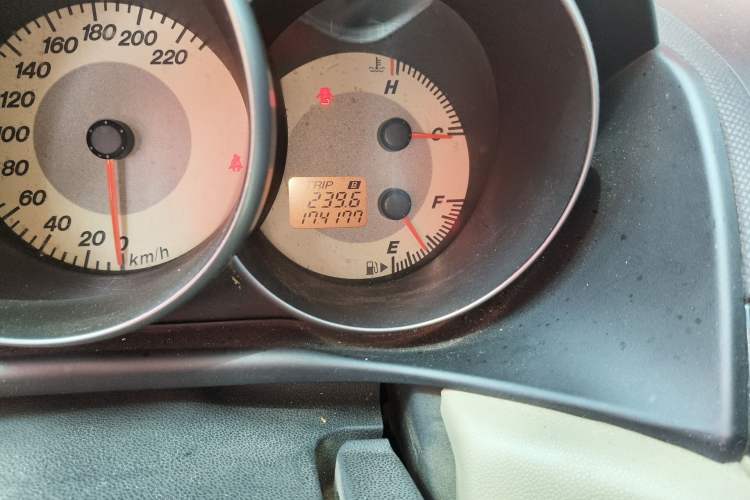 Used Mazda 3 2010 1.6L Manual Classic Stylish Version Odometer Close Up