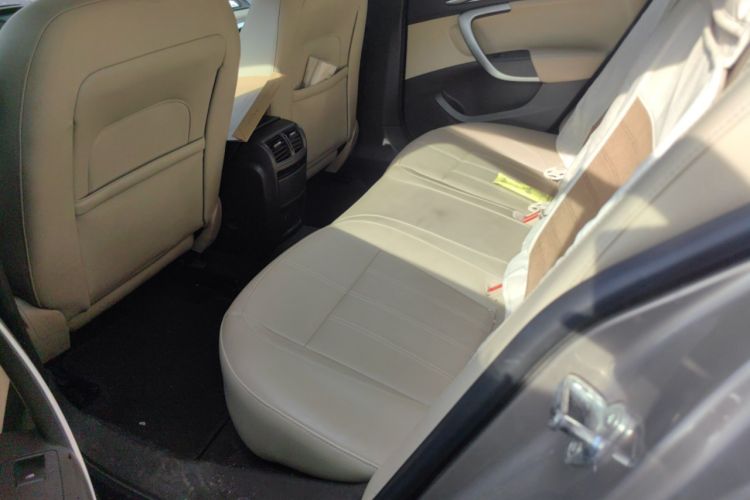 Used Buick Regal 2015 2.0L Elite Fashion Edition Left Rear Seat