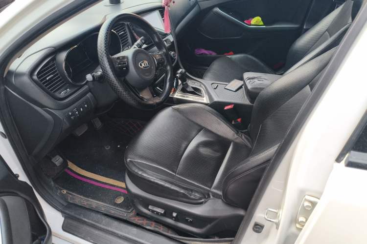 Used Kia K5 2014 2.0L Automatic LUXURY Left Front Seat