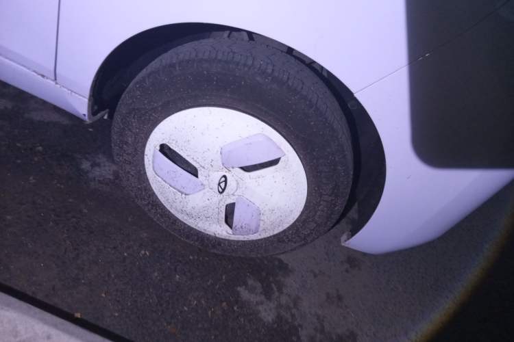 Used Chery QQ Ice Cream 2022 170km Sundae Phosphate Lithium-Ion Right Front Wheel Hub