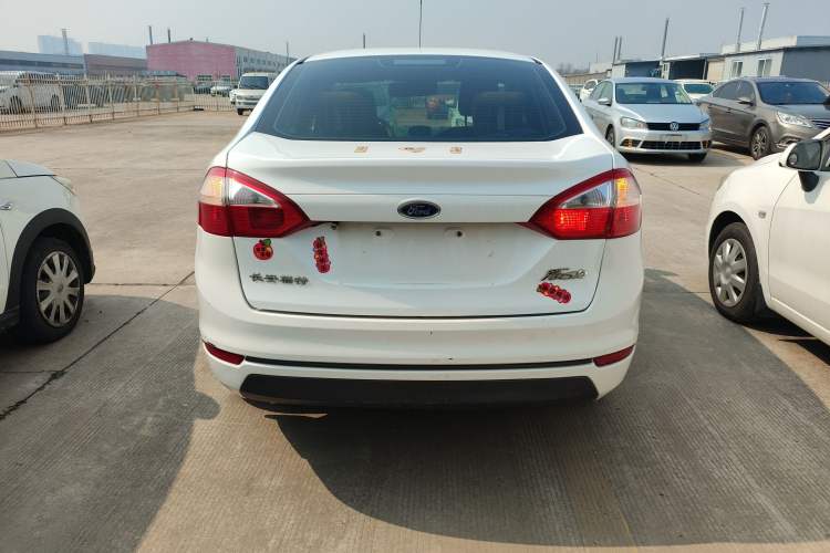 Used Ford Fiesta 2013 Sedan 1.5L Automatic Fashion Edition