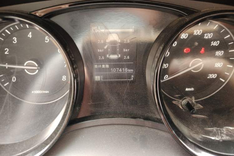 Used Wuling Hongguang PLUS 2019 1.5T Manual Luxury 7-Seater Odometer Close Up