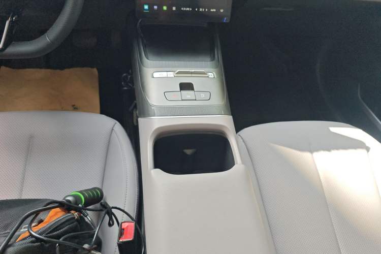 Used CHANGAN NEVO A05 2025 Truly Delicious Edition 70 – Beyond Excellence Gear Lever