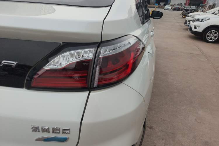 Used Venucia T90 2017 2.0L CVT Smart Edition
