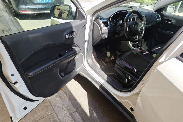 Used Jeep Compass 2017 200T Automatic Family Edition
