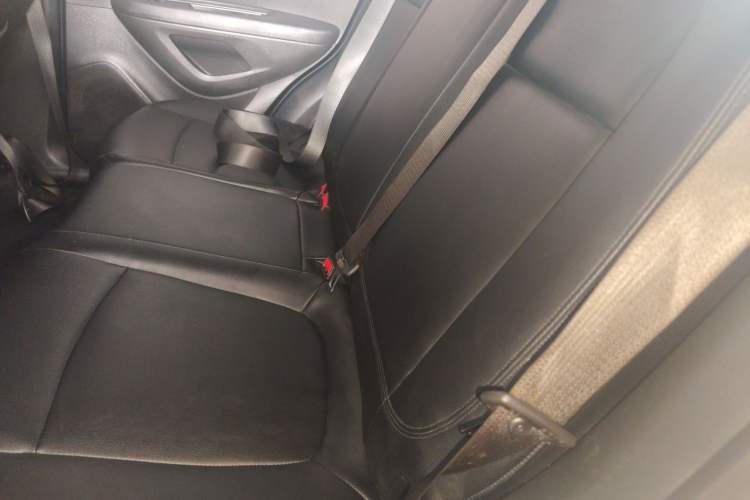 Used Chevrolet Trax 2017 1.4T Automatic Two-Wheel Drive Comfort Version Left Rear Seat