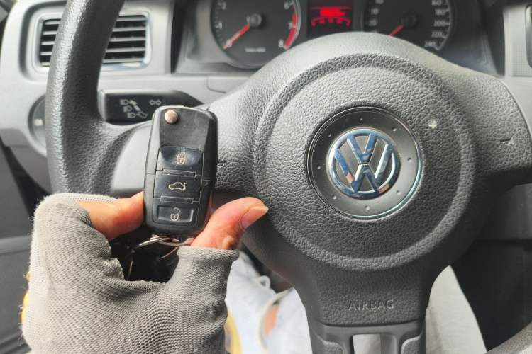 Used Volkswagen Santana 2013 1.4L Manual Fashion Edition Vehicle Key