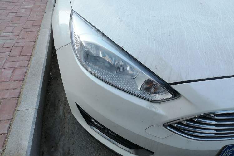 Used Ford Focus 2015 Sedan 1.6L Automatic Trend Model
