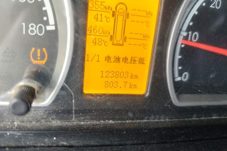 Used Dongfeng Yufeng  Odometer Close Up
