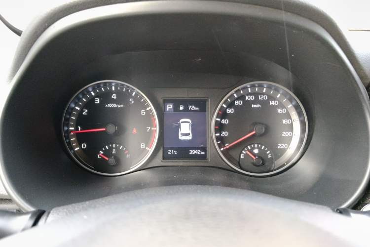 Used Kia kx1 Stonic 2021 1.4L CVT Fun Edition Instrument Cluster