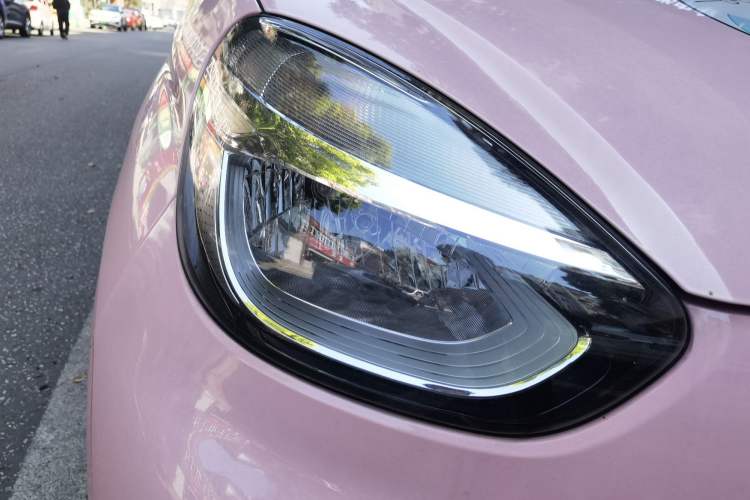 Used Roewe Clever 2022 311km QiQi BoBo Edition Right Front Headlight