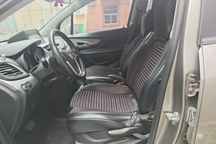 Used Buick Encore 2015 1.4T Automatic Two-Wheel Drive Urban Elite Version