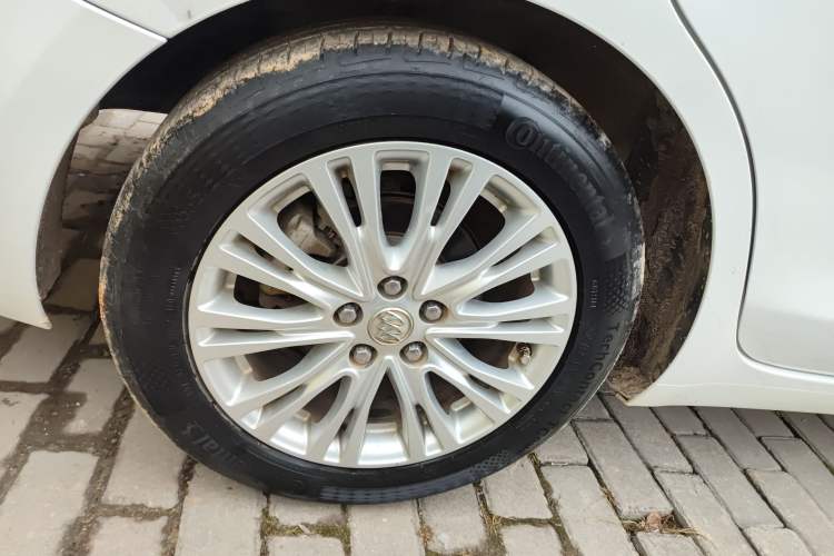 Used Buick GT 2017 15N Manual Elite Version Right Rear Wheel Hub