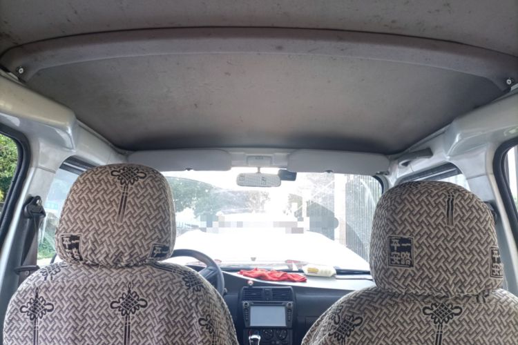 Used Wuling Rongguang 2014 1.5L S Base Version
