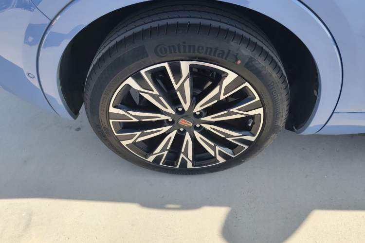 Used Hongqi HS5 2023 2.0T Four-Wheel Drive Flagship Pro Edition
