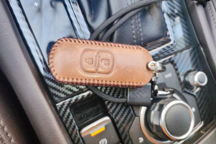 Used Mazda CX-4 2021 2.0L Automatic Two-Wheel Drive Blue Sky Luxury Edition Vehicle Key