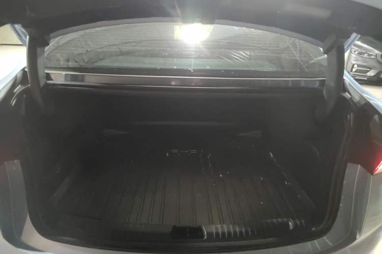 Used BYD Seal 2022 550 km Standard Range Rear-Wheel Drive Elite Version
