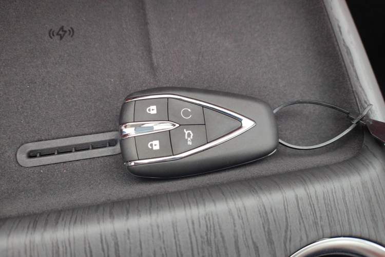 Used CHANGAN CS75 PLUS 2025 4th Generation 1.5T New Blue Whale Smart Luxury Edition Vehicle Key