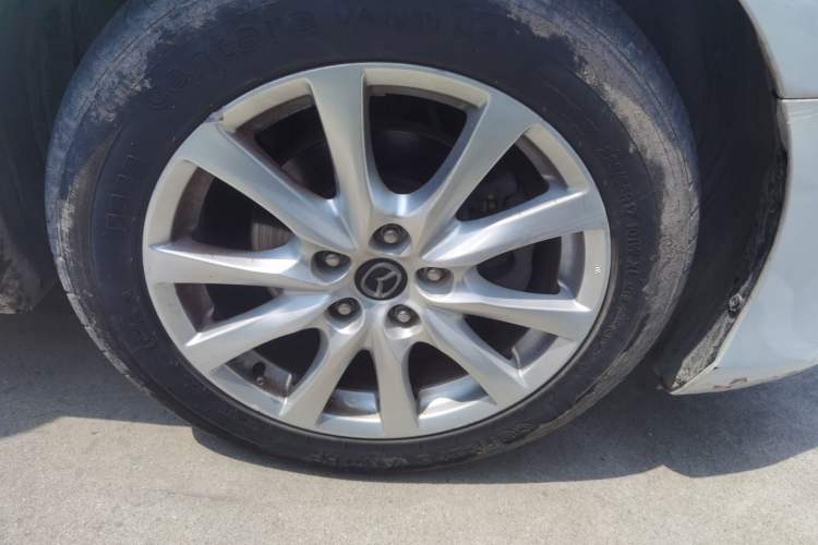 Used Mazda Atenza 2015 2.0L Blue Sky Luxury Edition