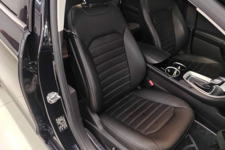 Used Ford Mondeo 2013 1.5L GTDi180 Fashion Edition Right Front Seat