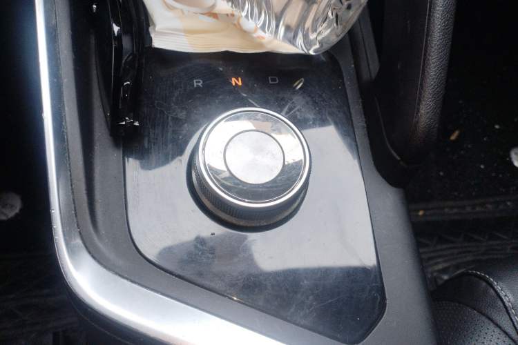 Used Geometry EX3 Kung Fu Cow 2021 Tough Bull Cow Gear Lever