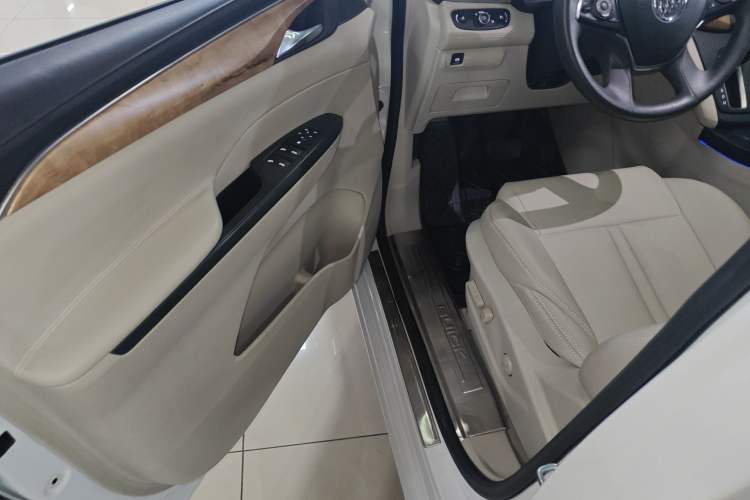 Used Buick GL8 2018 ES 28T Comfort Model China VI Standard