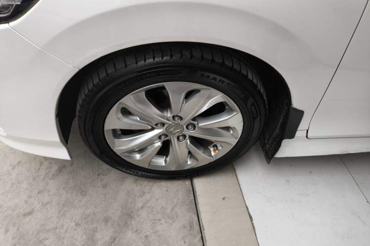 Used Honda Jade 2020 1.8L automatic Comfort version
