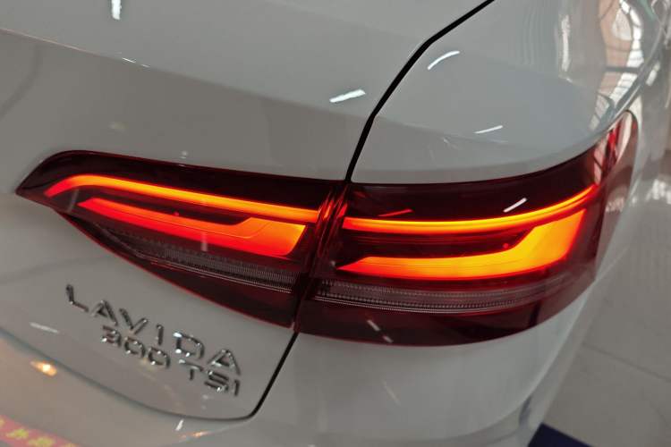 Used Volkswagen Lavida 2023 300TSI DSG Full-Comfort Edition