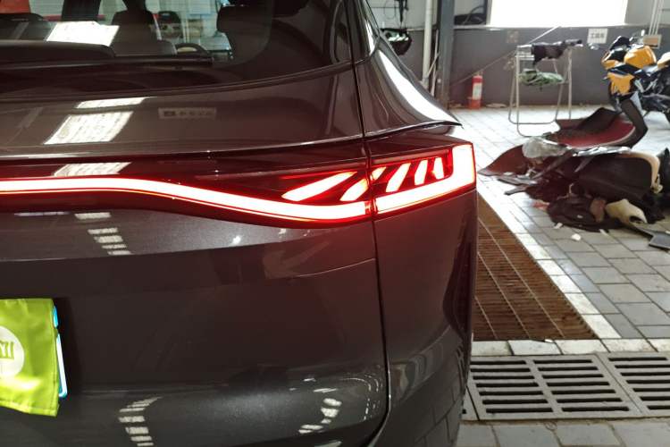 Used CHANGAN UNI-Z 2025 1.5T Premium Edition Exterior 3