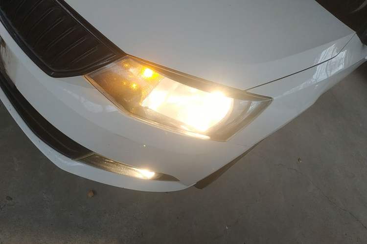 Used Skoda Fabia 2015 1.6L Automatic Sport Edition
