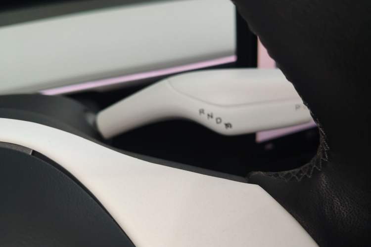 Used Tesla Model Y 2023 Rear-Wheel-Drive Version