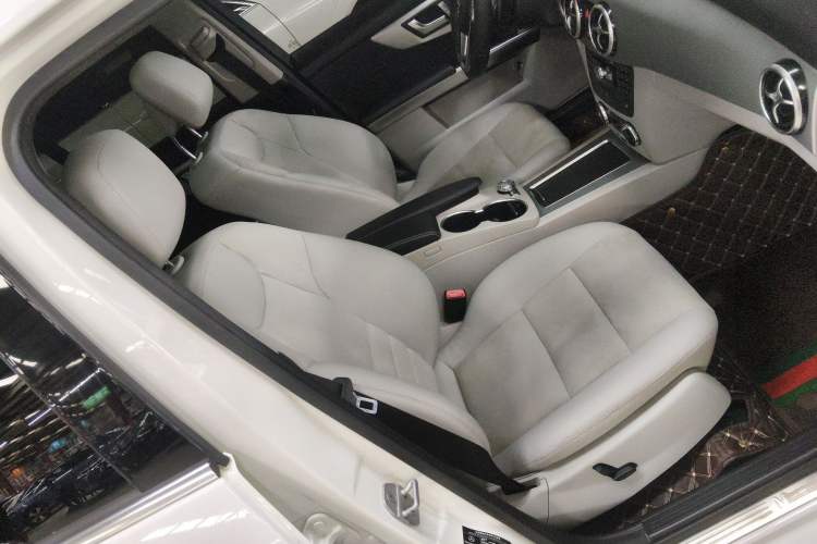 Used Mercedes-Benz GLK-Class 2015 GLK 300 4MATIC Fashion Edition Ultimate Version
