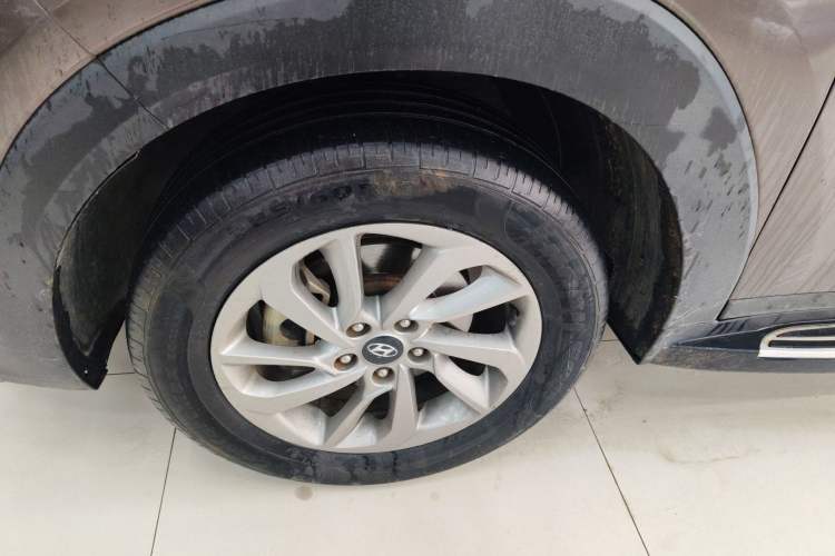 Used Hyundai Tucson 2015 1.6T Dual-Clutch Two-Wheel-Drive Smart Model
