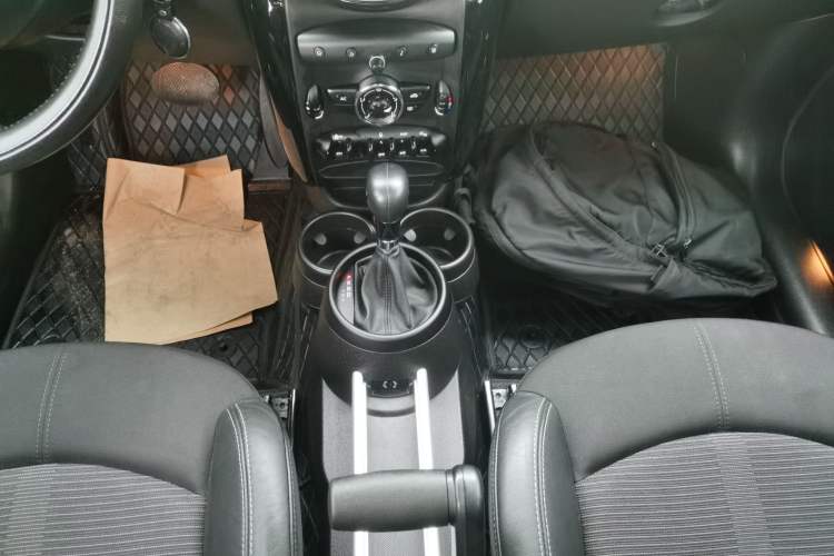 Used MINI Countryman 2016 1.6T COOPER ALL4 Fun Equipment Enthusiast Gear Lever