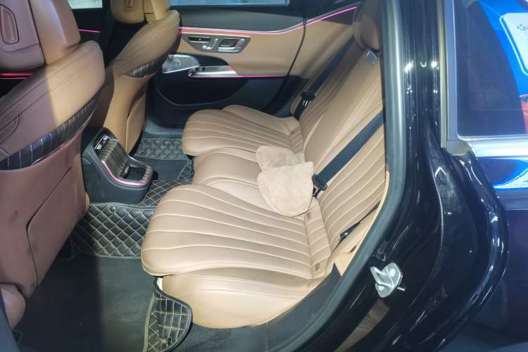 Used Mercedes-Benz E-Class 2024 E 300 L Luxury Model