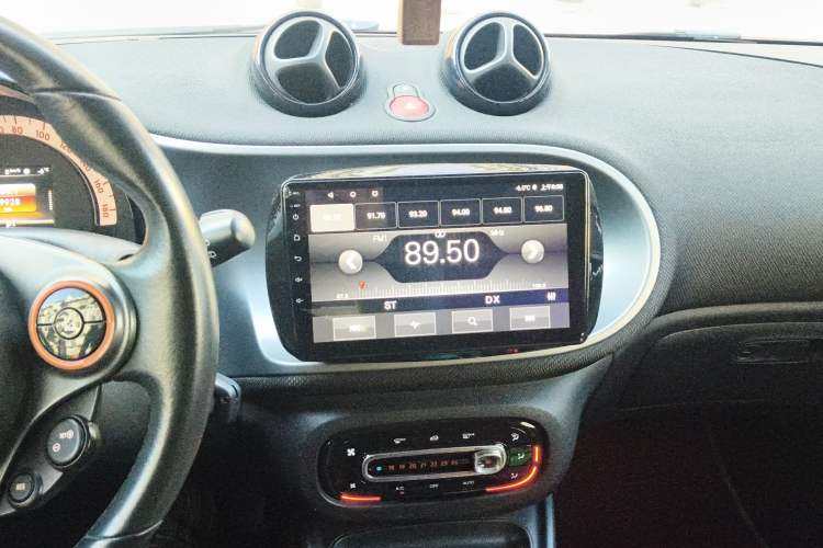 Used smart fortwo 2015 1.0L 52 kW Hardtop Passion Edition
