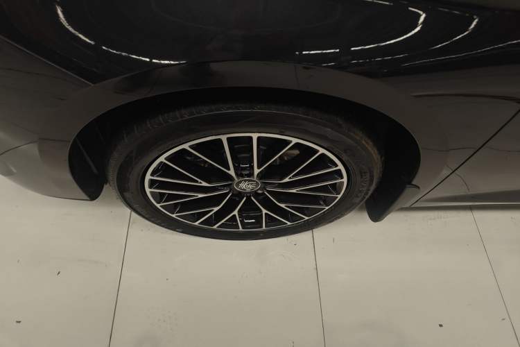 Used BYD Qin L 2024 DM-i 120KM Excellence Model Exterior 4