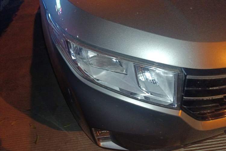 Used Wuling Hongguang PLUS 2019 1.5T Manual Comfort Version 7 Seats