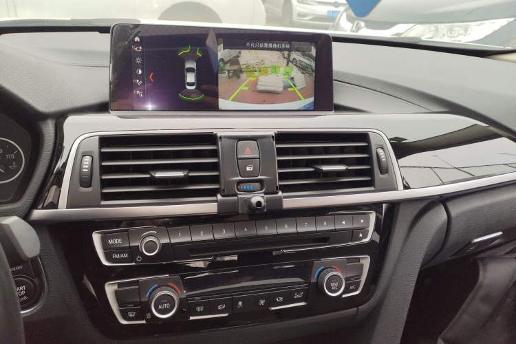 Used BMW 3 Series 2019 320Li Fashion Model Audio And AC Panel