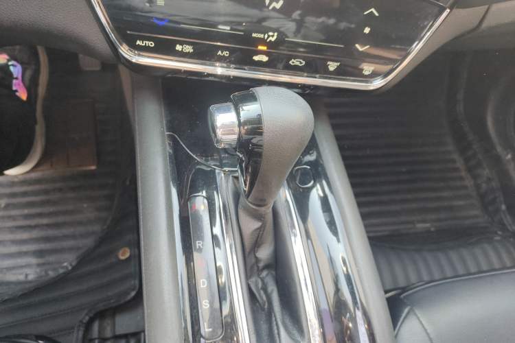 Used Honda Vezel 2019 220 TURBO CVT Elite Edition China VI Gear Lever