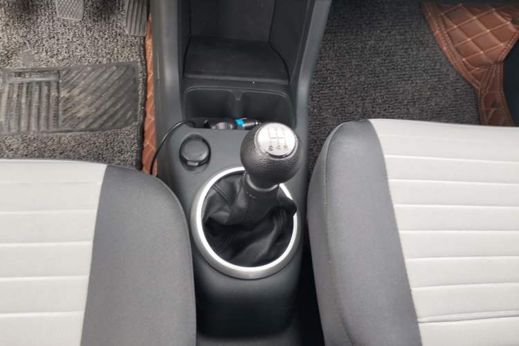 Used Suzuki Swift 2016 1.5L Manual Fashion Model
