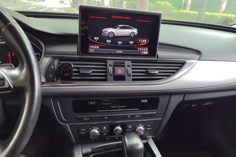 Used Audi A6L 2016 TFSI Technology Edition Audio And AC Panel