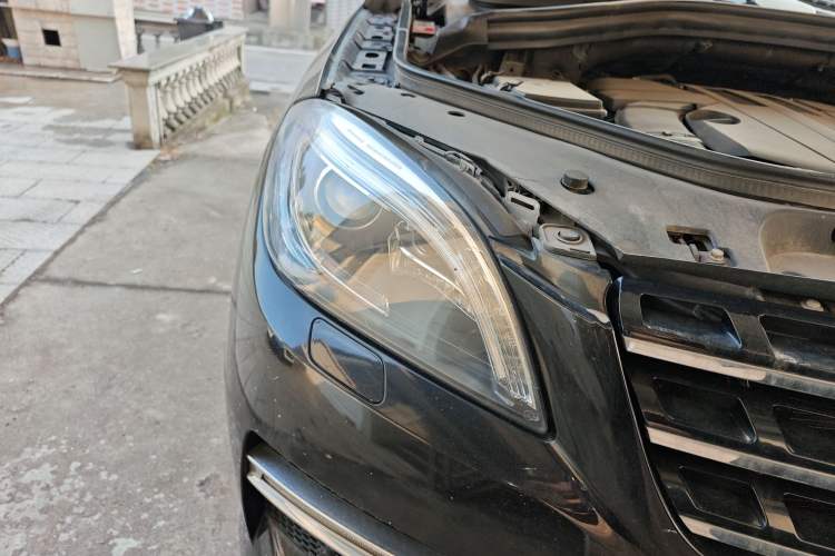 Used Mercedes-Benz M-Class 2014 ML 400 4MATIC Luxury Model