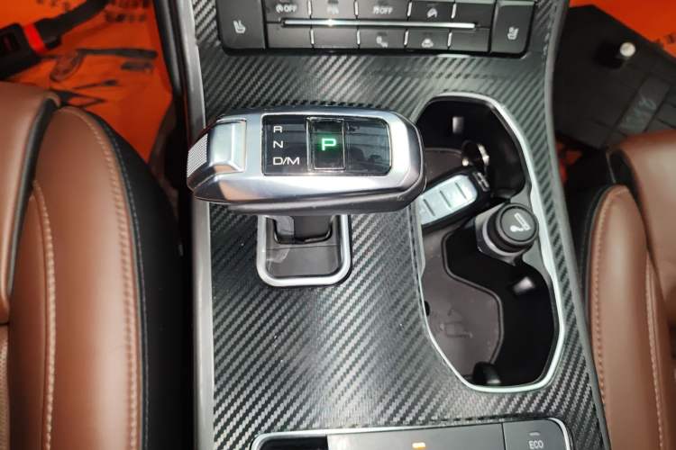 Used Haval H8 2017 2.0T Gasoline Four-Wheel Drive Luxury Model